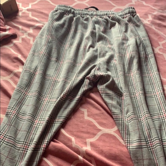 COPY - Checkered jogger pants Size M fits Large - Picture 2 of 2